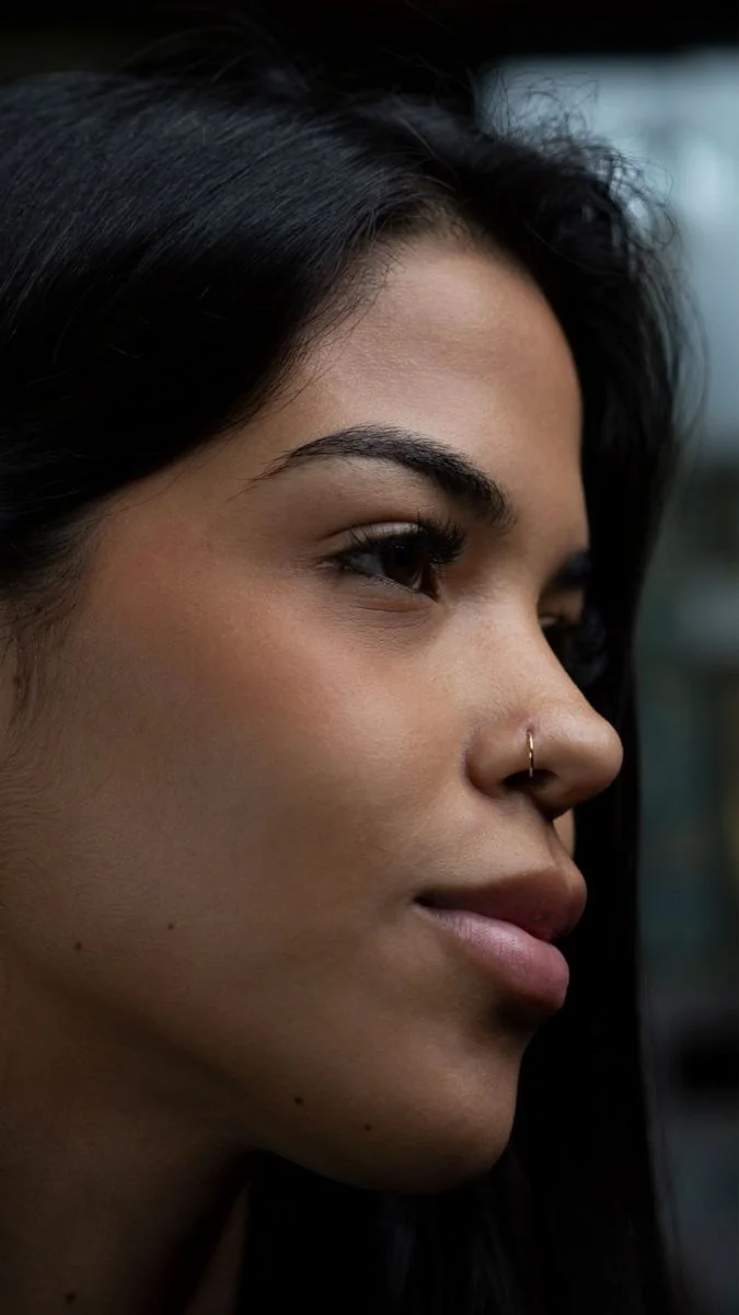Nostril piercing — Renzo Piercer